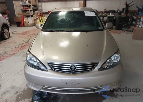 2006 Toyota Camry Le z USA, uszkodzony, nr VIN 4T1BE32K86U150638